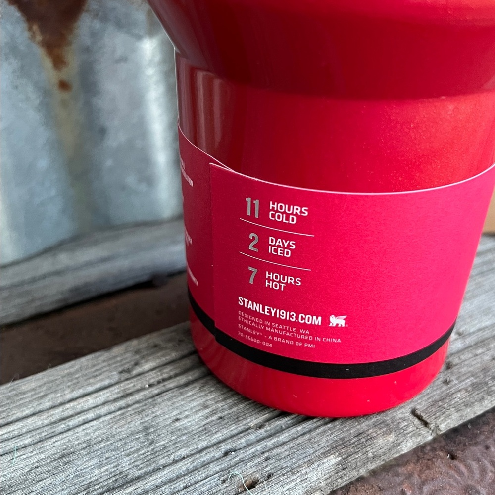 Stanley 40oz Red Delicious Tumbler Stanley and Elf Cosmetics Exclusively - NWT - Picture 6 of 16